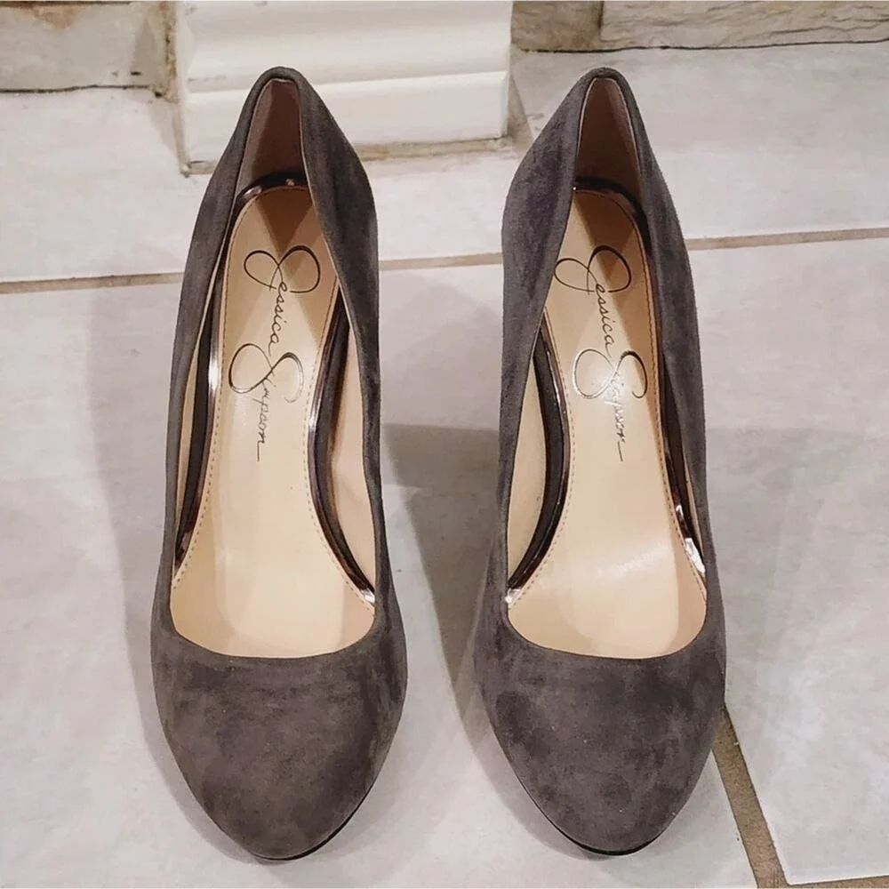 Jessica Simpson Gray Suede‎ Leather Block Heel Round Toe Classic Pumps Size 7.5